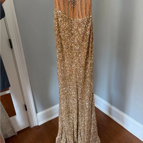 Sherri Hill Gold Sequin Prom Dress - Picture 4 of 6